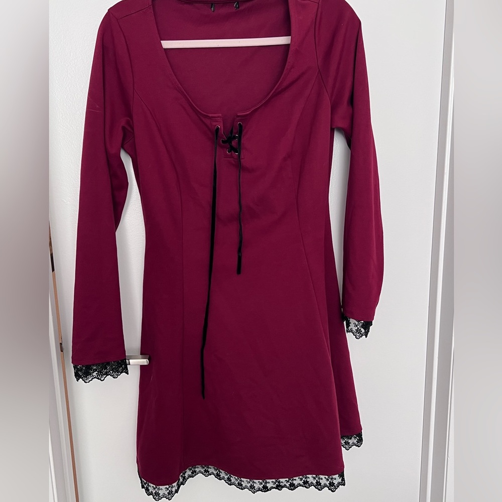 Hot topic maroon dress  size L